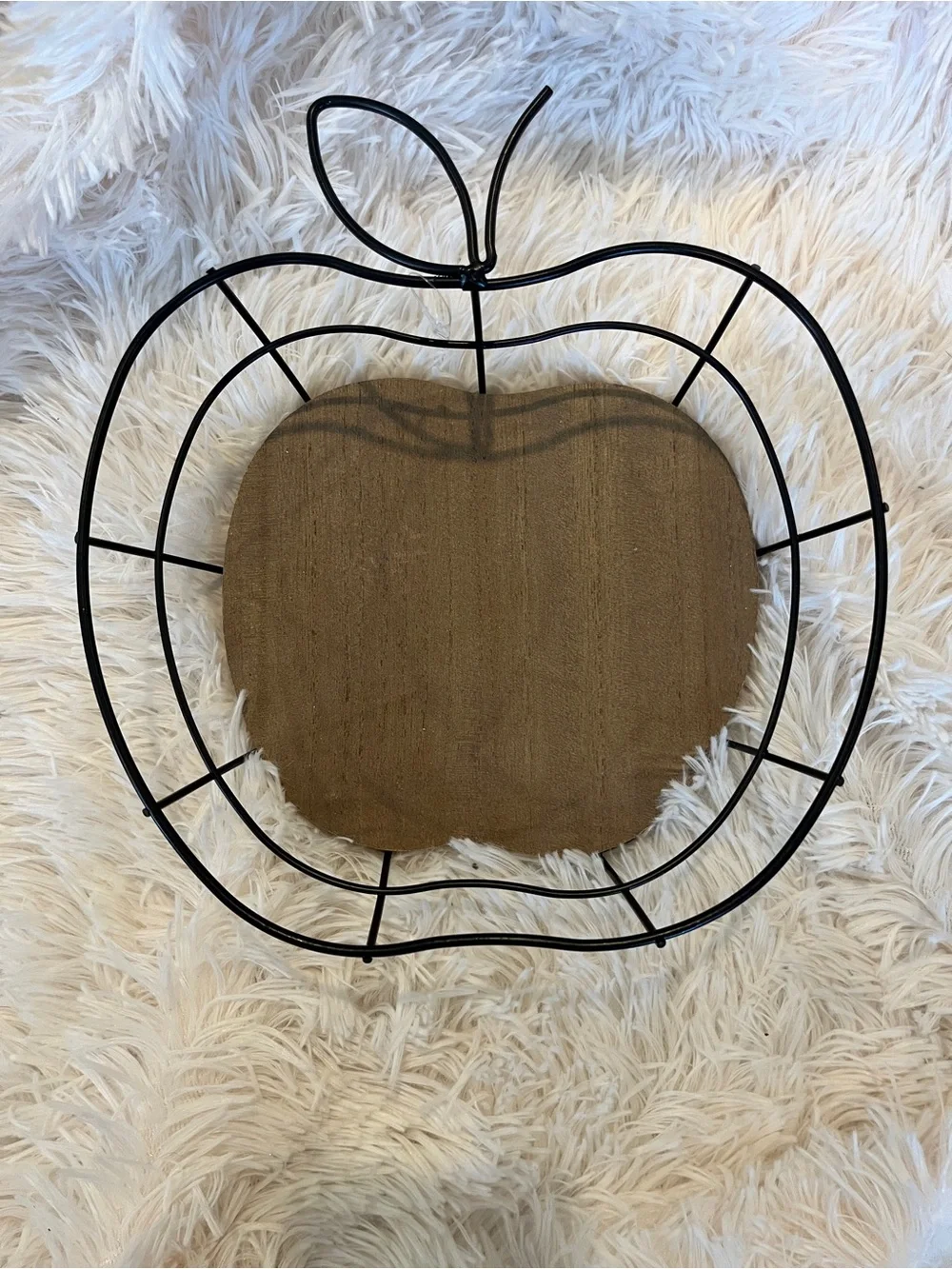 Bullseye’s Playground Apple Shaped Basket 2022